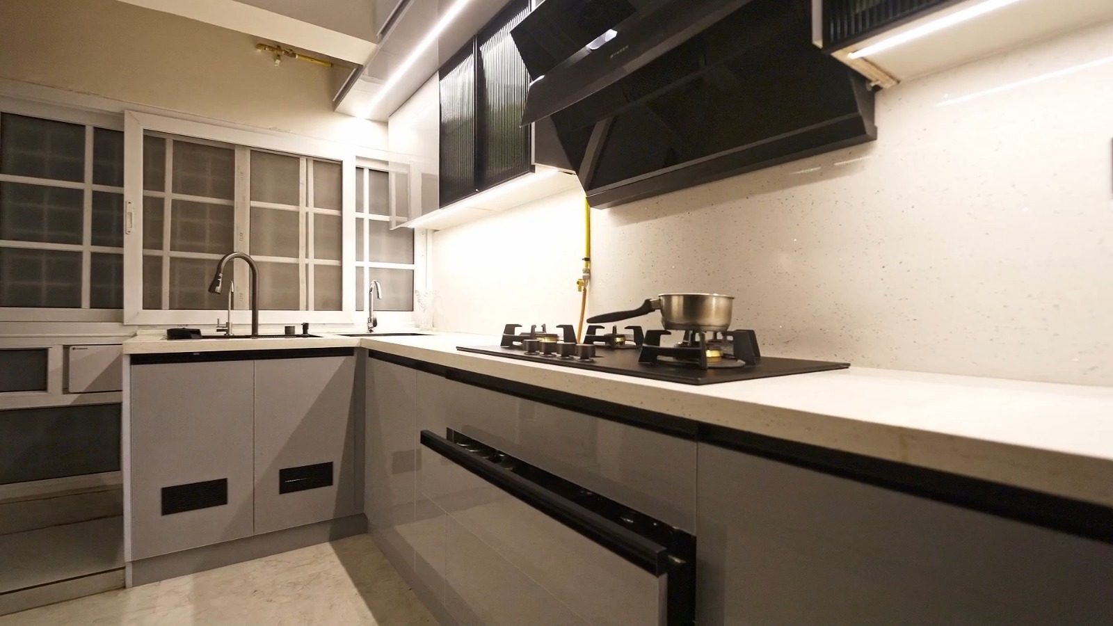 Modern modular kitchen design in Bangalore